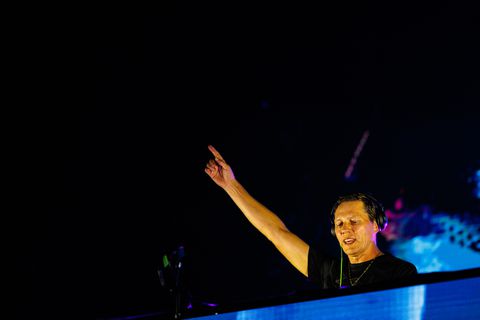 Bijzondere avond voor NAC-fans: grote wereldster trapt duel met FC Groningen af