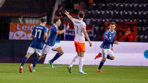 Live Griekenland - Nederland | Oranje kent dramatische start en komt al vroeg op achterstand