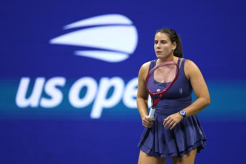 Toptennisster (25) deelt ingrijpend verhaal over medische problemen: 'Ik had elk uur van de dag trek'