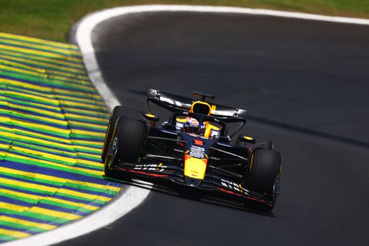 Startgrid voor sprint in Brazilië: Max Verstappen begint twee plekken achter Lando Norris