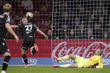 Remko Pasveer wijst naar teamgenoten na blunder bij nieuw puntenverlies Ajax: 'Dit is iets om over te praten'