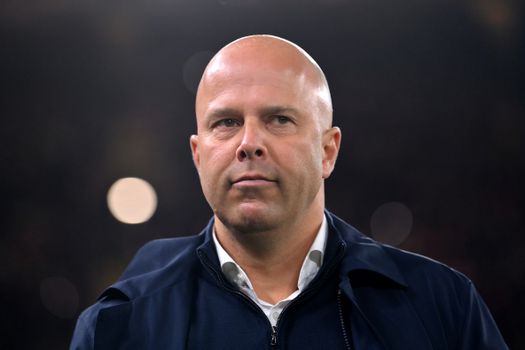 Liverpool-trainer Arne Slot wil van strandappartement af en hoopt op leuk extraatje