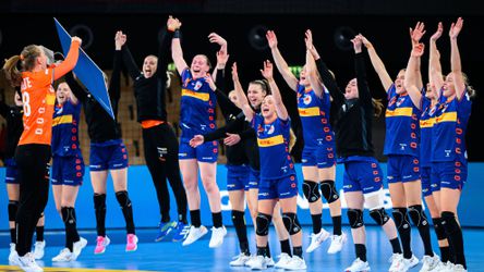 Samenvatting: Nederlandse handbalsters winnen knap van Duitsland dankzij uitstekende keeper