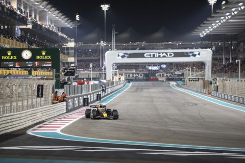 Allerlaatste kans voor Max Verstappen op vijfde wereldtitel: dit zijn de starttijden van de GP van Abu Dhabi