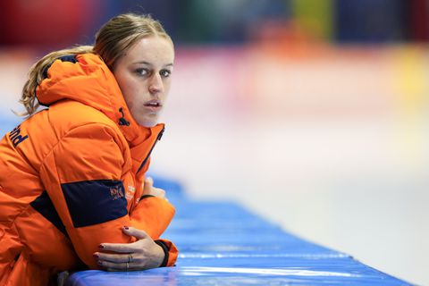 Nederlandse schaatsers grijpen meteen baanrecords op olympisch ijs: 'Langzamer dan in Heerenveen'