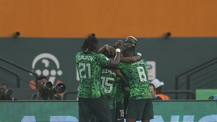 Nigeria is eerste halvefinalist Afrika Cup na moeizame pot tegen laagvlieger Angola