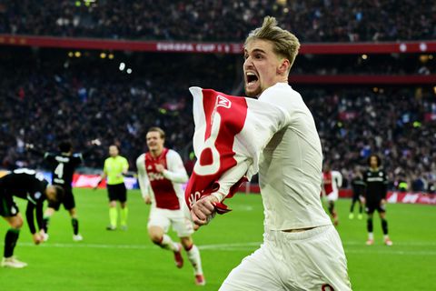 Ajax moet bouwen op 'echte Ajacieden' als Kenneth Taylor in strijd om koppositie Eredivisie