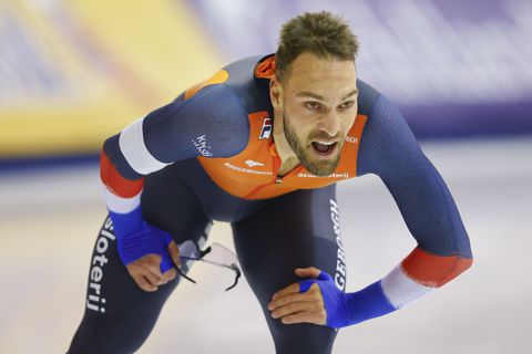 Olympisch kampioen Kjeld Nuis waarschuwt schaatsfenomeen Jordan Stolz: 'Al zie ik hem dat niet snel doen...'