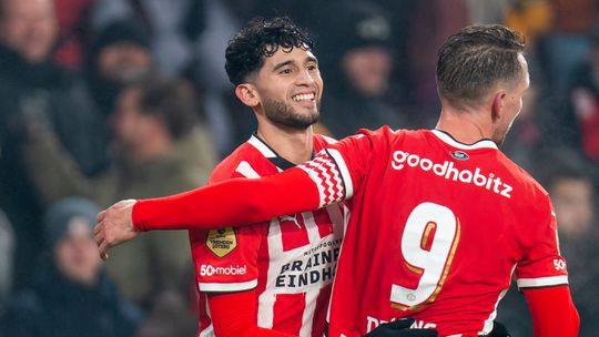Veelbesproken spits Ricardo Pepi blijft door nieuw contract nog jaren bij PSV