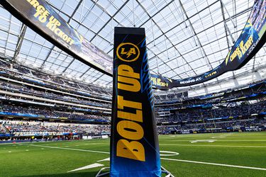 Bizarre prijzen van parkeertickets (!) op WK voetbal in Amerika