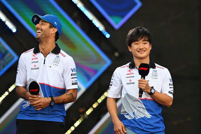 Boze Yuki Tsunoda crasht met opzet bijna tegen teamgenoot Daniel Ricciardo
