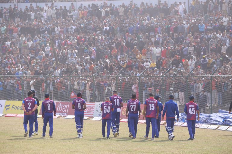 Cricketbond noemt aantal runs van Nederland tegen Nepal 'mager', wel enorm publiek
