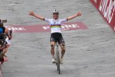 Lotte Kopecky wint de Strade Bianche 2024 bij de vrouwen © Getty Images