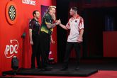 Simon Whitlock en Damon Heta © PDC