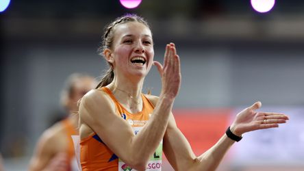 WK indoor atletiek | Femke Bol vliegt in wereldrecord naar 400 meter-titel, Lieke Klaver zilver