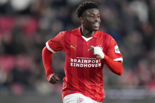 PSV heeft eindelijk beet: Isaac Babadi tekent bij in Eindhoven