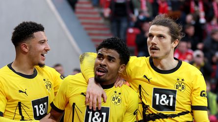Goal Ian Maatsen voor Borussia Dortmund