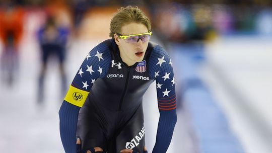 Alleskunner Jordan Stolz hint op bizar olympisch schema: 'Het zou kunnen, ik twijfel nog'