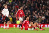 Titelverdediger Manchester United uit FA Cup geknikkerd na kostbare misser Joshua Zirkzee