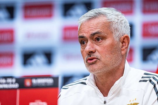José Mourinho spreekt opmerkelijke woorden over racisme-rel: 'Dan is zijn carrière bij mij voorbij'