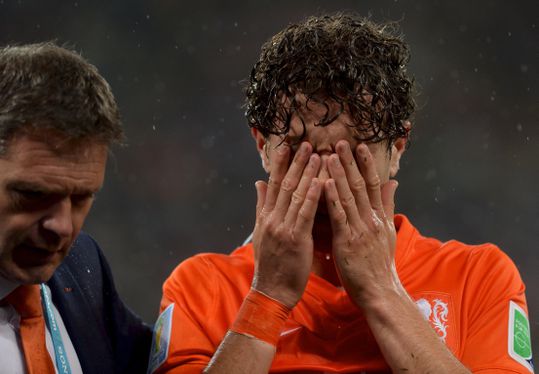 Ex-international Oranje (36) in 'Echte mannen huilen niet' openhartig over drugsverslaving
