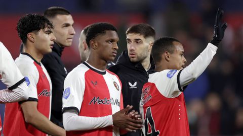 Feyenoord weet 18-jarig toptalent langer aan zich te binden: 'Besef goed hoe bijzonder dit is'