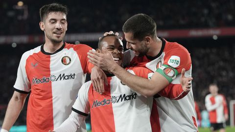 Igor Paixao neemt Feyenoord wéér bij de hand en gooit strijd om plek 2 met PSV helemaal open