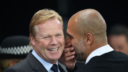 Levensgenieter Ronald Koeman verbaasd door vriend Pep Guardiola: 'Je hebt afleiding met gezin en kinderen nodig'