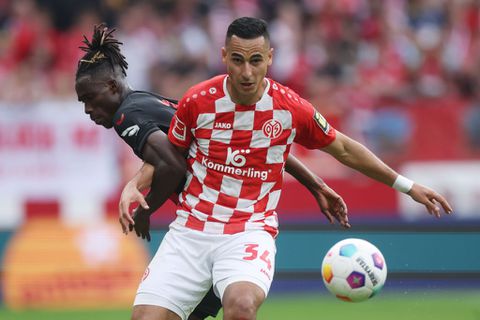 Voormalig Oranje-international (30) in het gelijk gesteld door rechtbank: miljoenen lonken voor rappe aanvaller