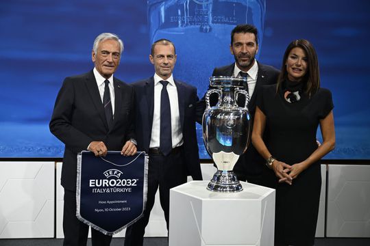 Nieuw voetbaldrama dreigt voor gevallen grootmacht Italië: 'Dan zullen we daar niet meer spelen'