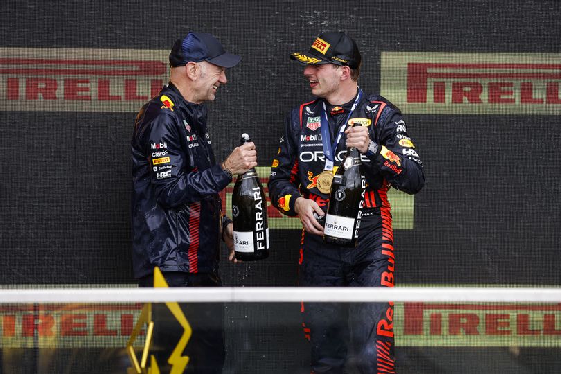 Max Verstappen niet in paniek door vertrek van Adrian Newey bij Red Bull: 'Niet zo dramatisch'