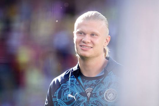 Topvoetballer Erling Haaland smijt met geld: miljoenenuitgave in Engeland komt nu aan het licht