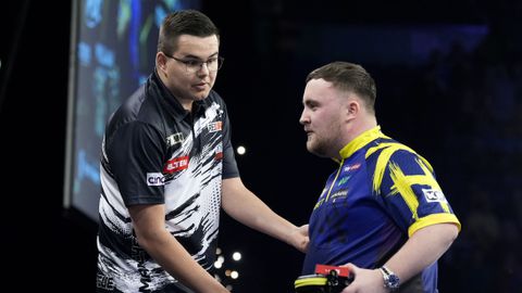 PDC-baas spreekt zich uit over ruzie tussen topdarters Gian van Veen en Luke Littler: 'Dat kun je verwachten'