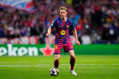 Frenkie de Jong spreekt zich uit over toekomst bij FC Barcelona: 'Natuurlijk gaan zulke gedachten door je hoofd'