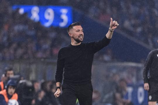 Voormalig Ajax-trainer Francesco Farioli rekent bij FC Porto af met trauma uit Nederland
