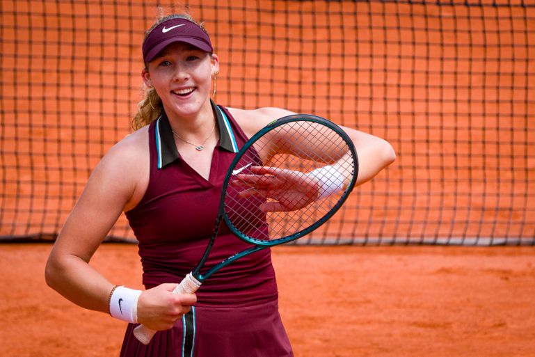 Toptennisster (18) spreekt zich uit na bijzondere clash op Roland Garros: 'Dat is een marteling'