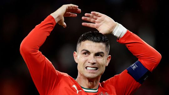 Cristiano Ronaldo ontkracht geruchten en gaat in op pensioen: 'Ik heb niet veel jaren meer'