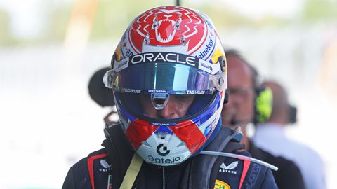 Red Bull is kwaad op oud-topcoureur na delen 'krankzinnige theorie' over Max Verstappen