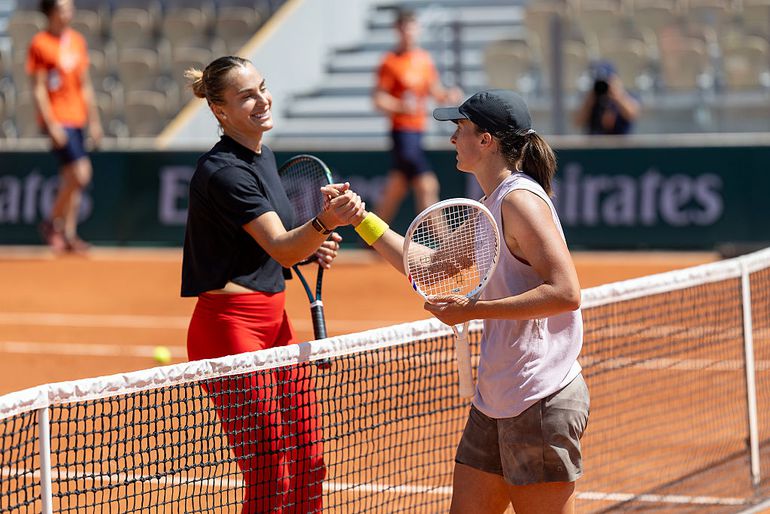 Programma Roland Garros 3 juni: toptennissters Aryna Sabalenka en Iga Swiatek strijden voor ontmoeting in halve finale