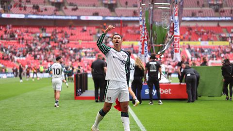 Jobe Bellingham treedt in voetsporen van broer en vertrekt naar Borussia Dortmund