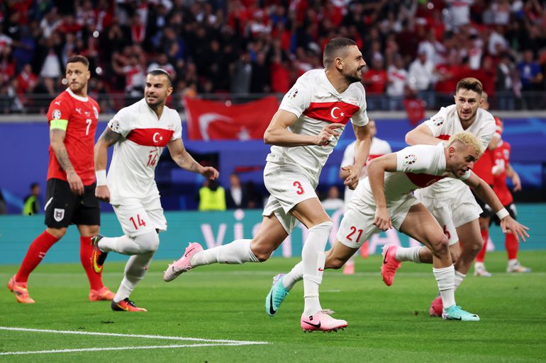 Vliegende start Turkije tegen Oostenrijk: wie wordt de tegenstander van Nederland in kwartfinale EK?