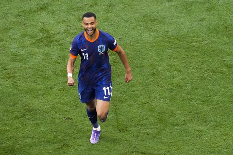 'Laat Memphis Depay maar onderwerp van gesprek zijn, dan scoort Cody Gakpo wel zijn doelpunten'