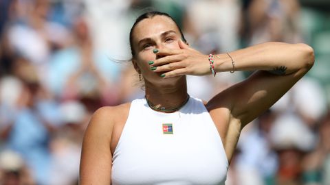 Droomduel op Wimbledon: topfavoriete Aryna Sabalenka wacht clash met veelbesproken tennisster