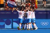 Nederlandse hockeyers draaien wedstrijd volledig om en verschaffen zichzelf goede uitgangspositie voor kwartfinale