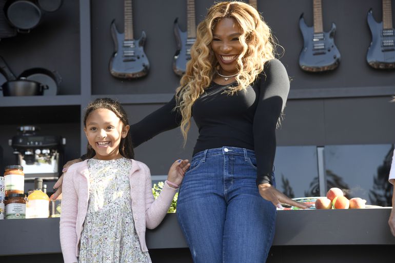 Geruchten over comeback tennisicoon Serena Williams zwellen aan: 'Nooit gedacht dat ik mijn dubbelpartner moet tillen'
