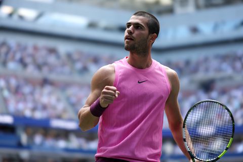 IJzersterke Carlos Alcaraz bereikt halve finale US Open met indrukwekkende reeks