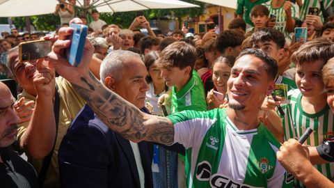 Miljoenenflop Antony deelt sneer uit aan Manchester United na heldenontvangst: 'Alleen zij weten hoe zwaar het was'