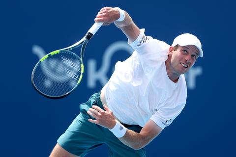 Live US Open | Jesper de Jong moet gestaakte partij afmaken, Botic van de Zandschulp eindelijk aan de beurt