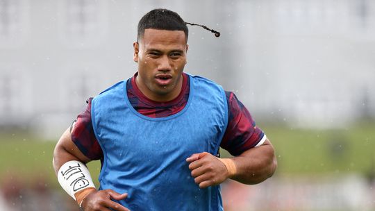 Bizar moment in Australië: rugbyer slaat politieagent met één klap knock-out