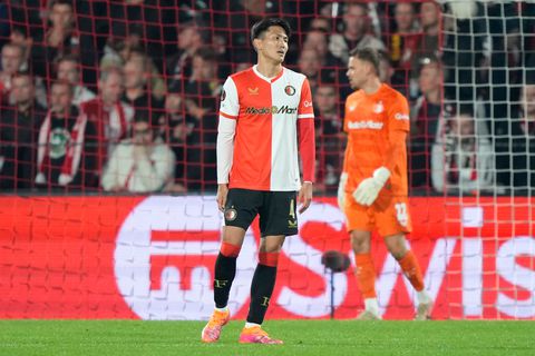 Feyenoord laat enorme kansen liggen in kraker tegen Aston Villa: zorgen nemen toe na nieuwe domper in Europa League